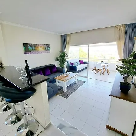 Rancho B 10 Apartment